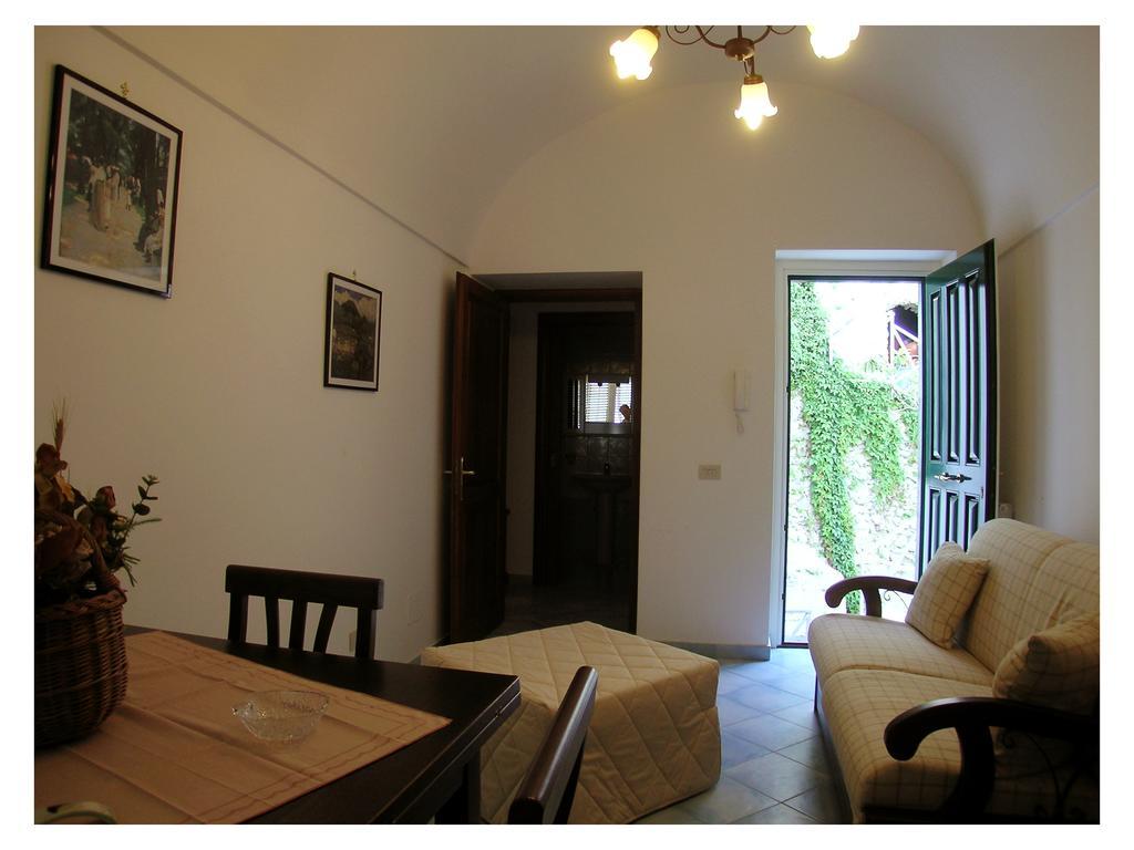 Al Poggio Antico Aparthotel Amalfi Szoba fotó